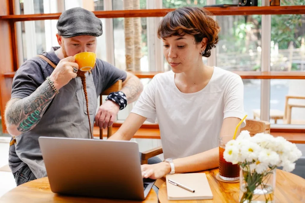 Münchens beste Cafés zum Arbeiten: Ein Guide für digitale Nomaden 3 | gewerberaeume-muenchen.de cafe2 | gewerberaeume-muenchen.de